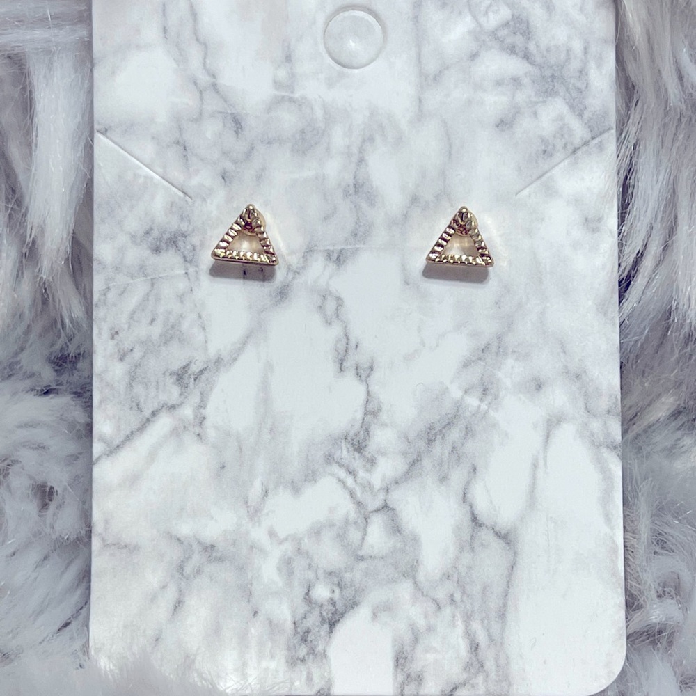Earrings/studs